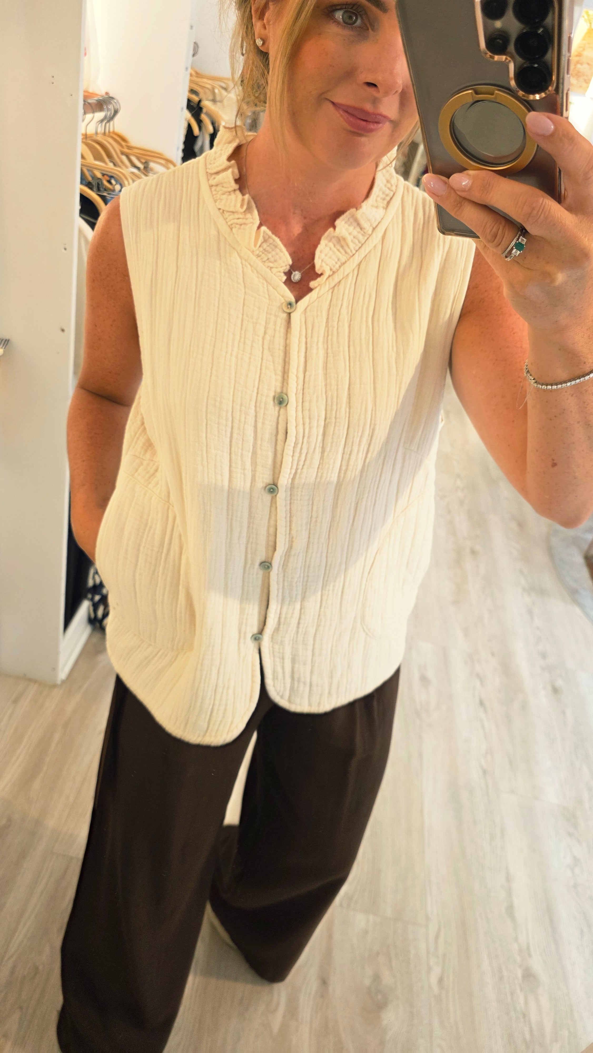 Maya Sleeveless vest