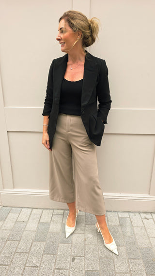 Ella Black Blazer