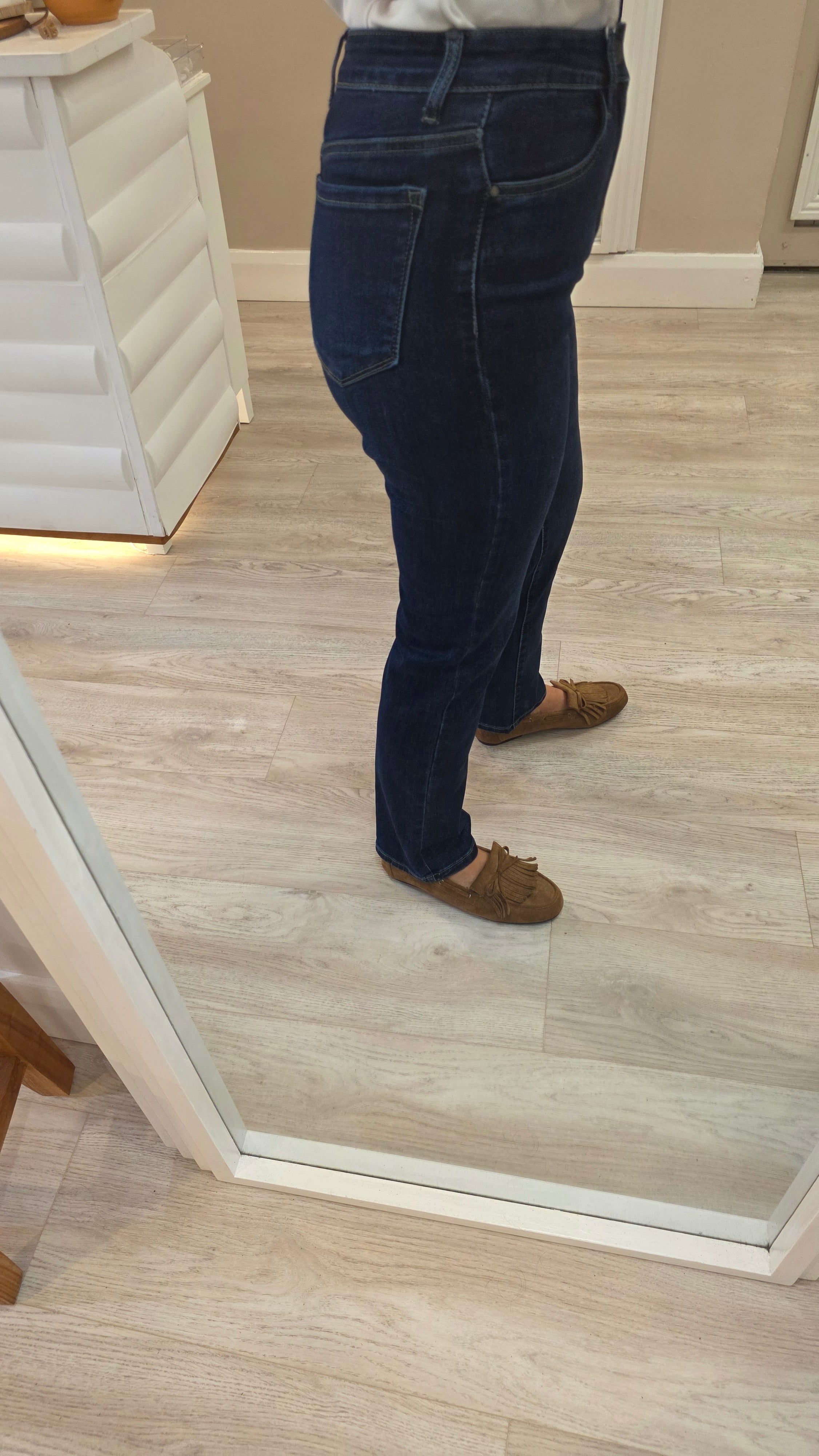 Ana Straight-leg Jeans
