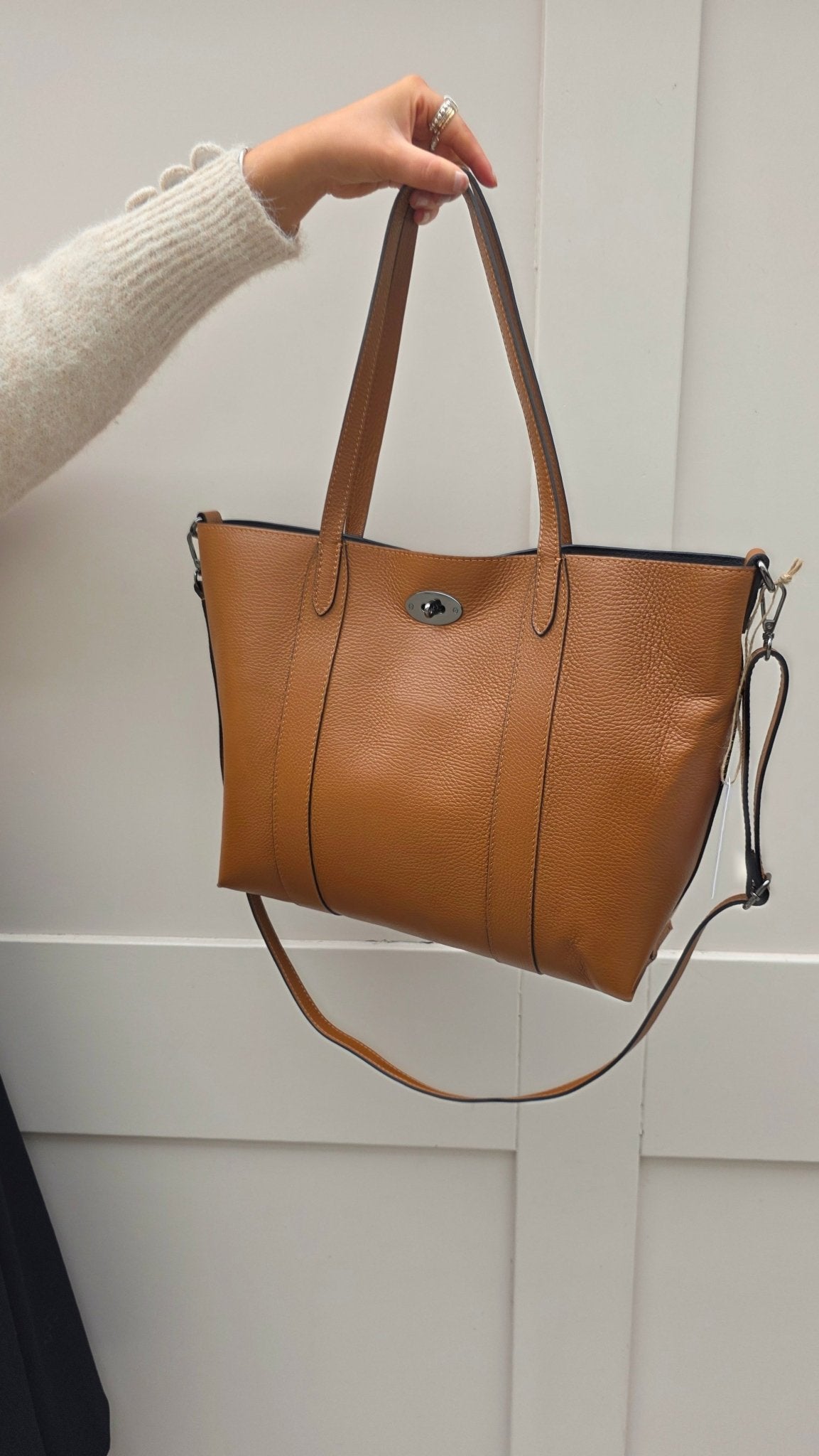 Shelley Tote leather Bag - Lily's Boutique