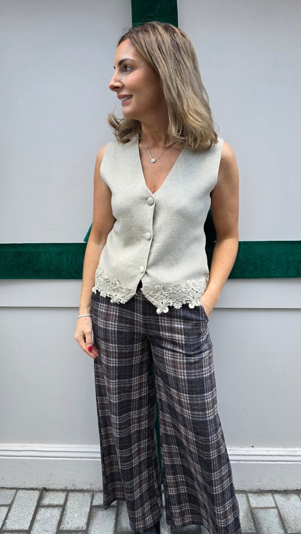 Melisa Vest top - Lily's Boutique
