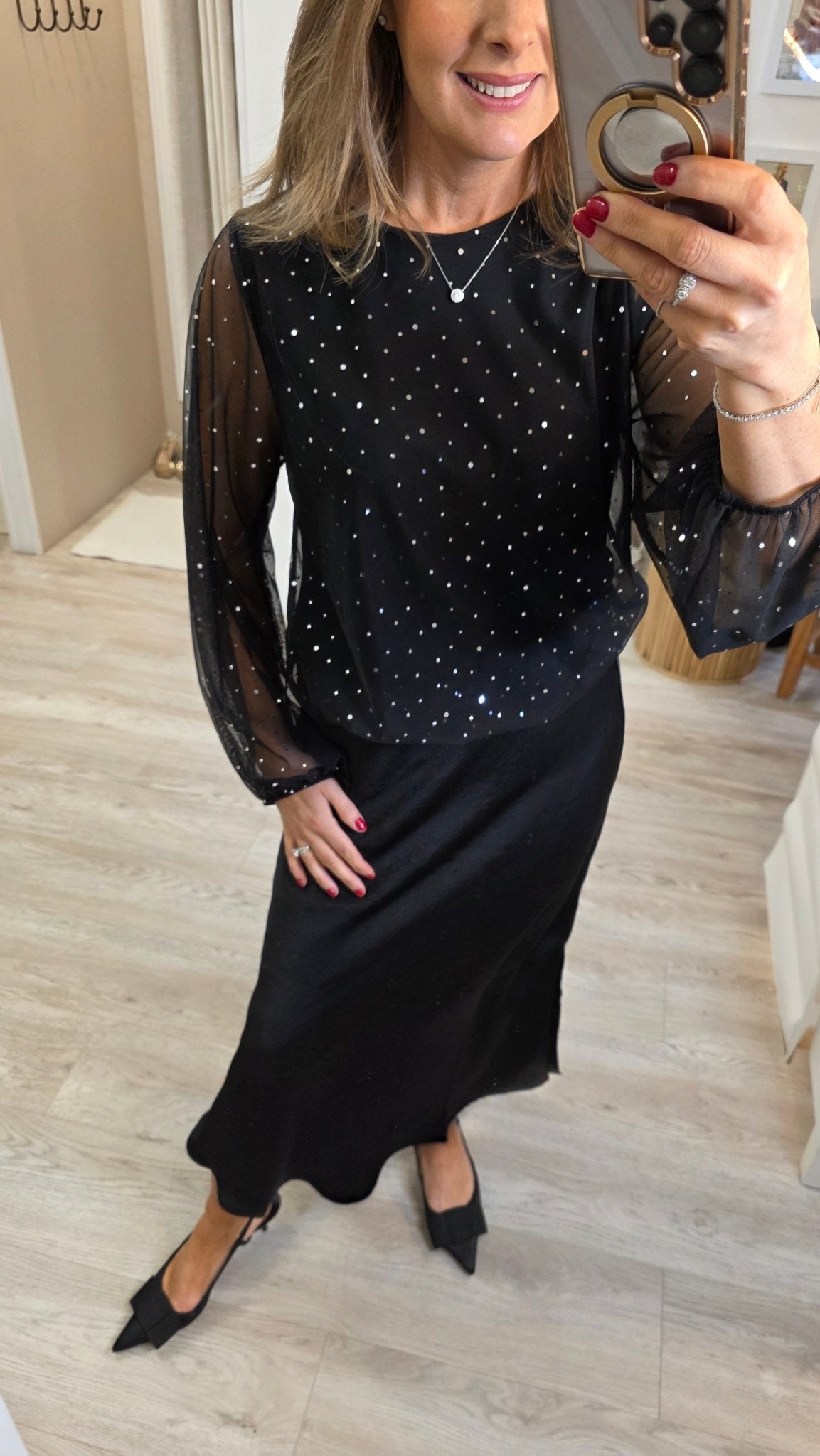 Saskia Sparkle Top - Lily's Boutique
