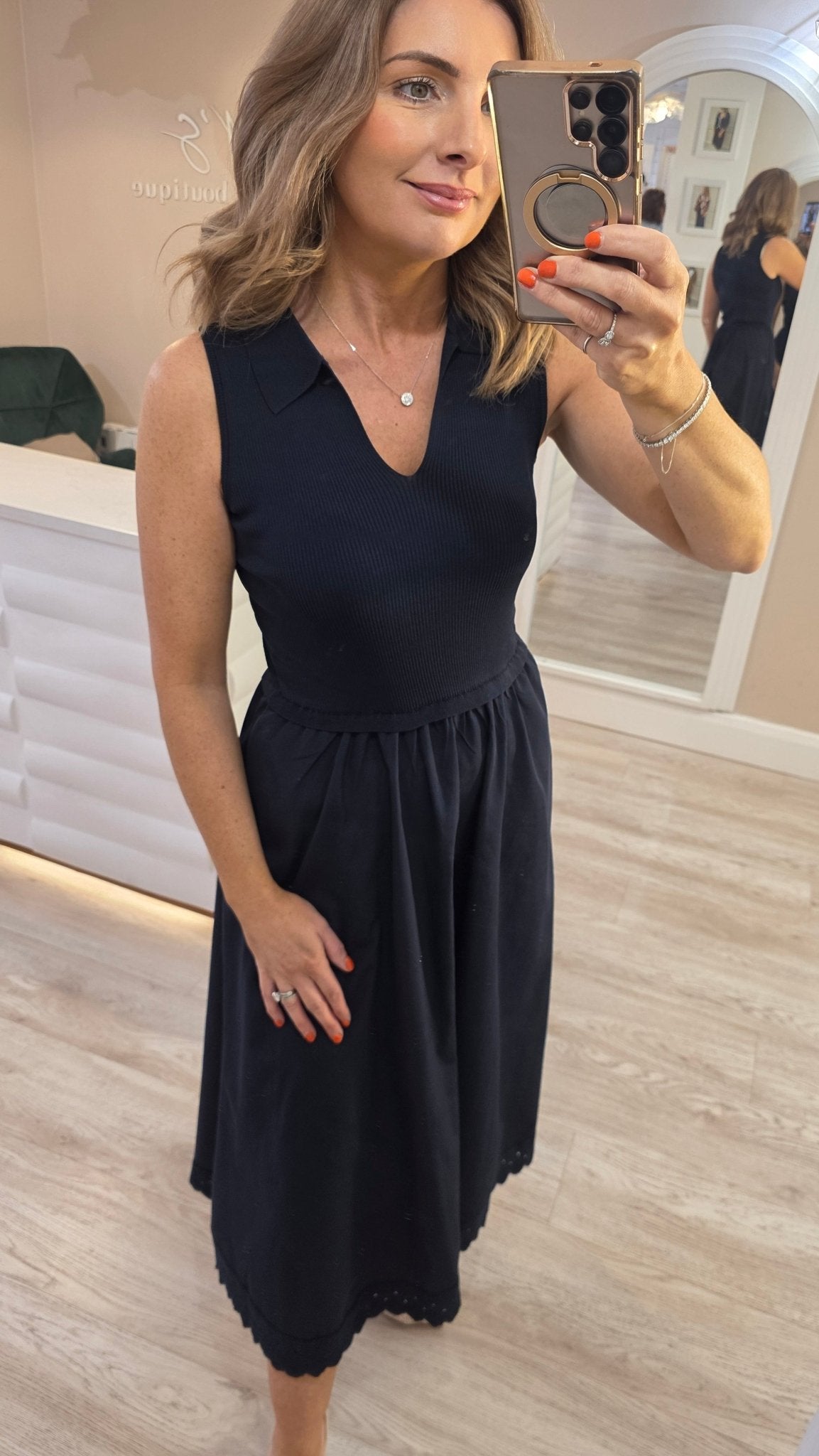 Annabel Dress Maxi Navy - Lily's Boutique