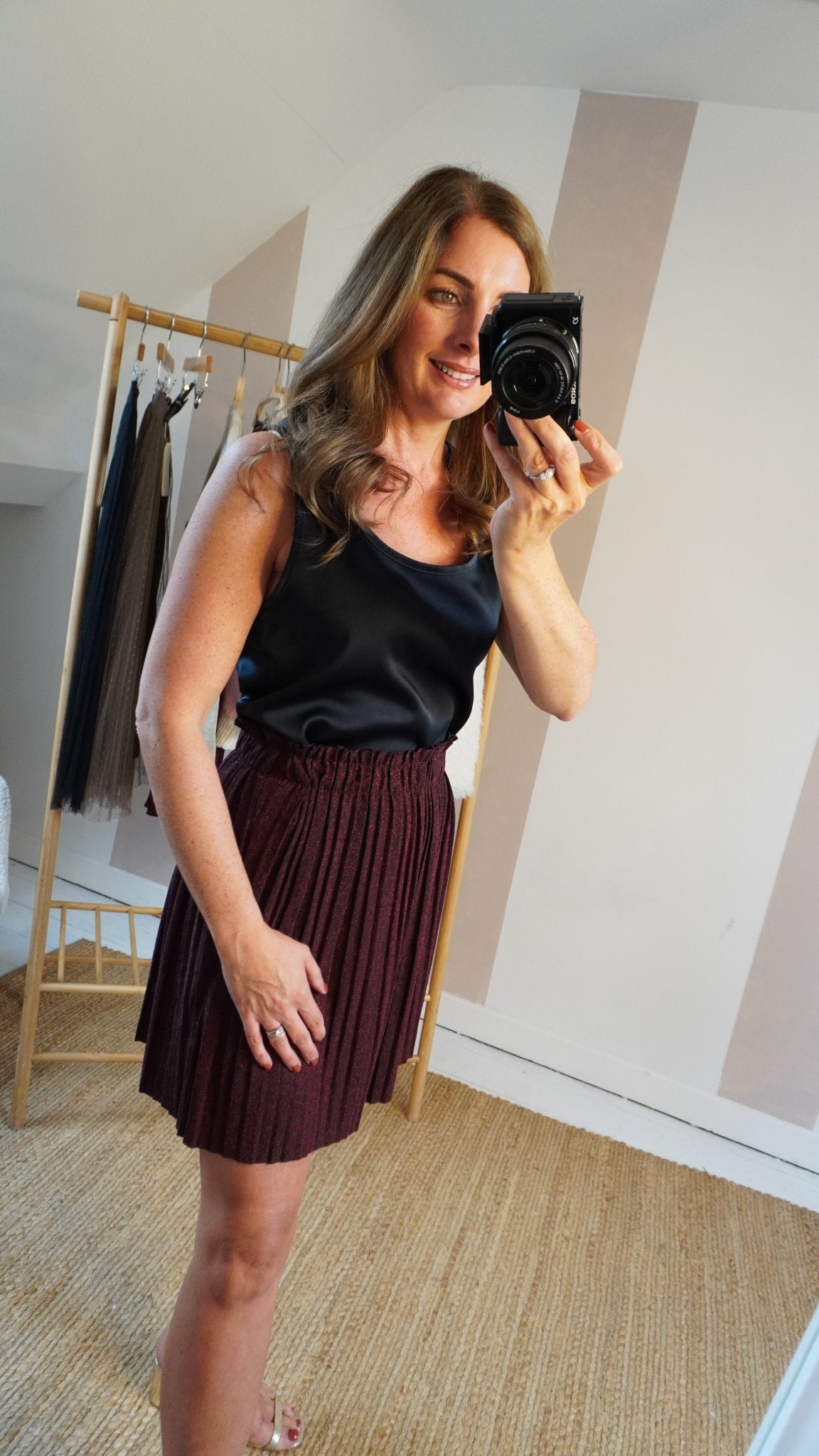 Carla Burgundy Skirt - Lily's Boutique