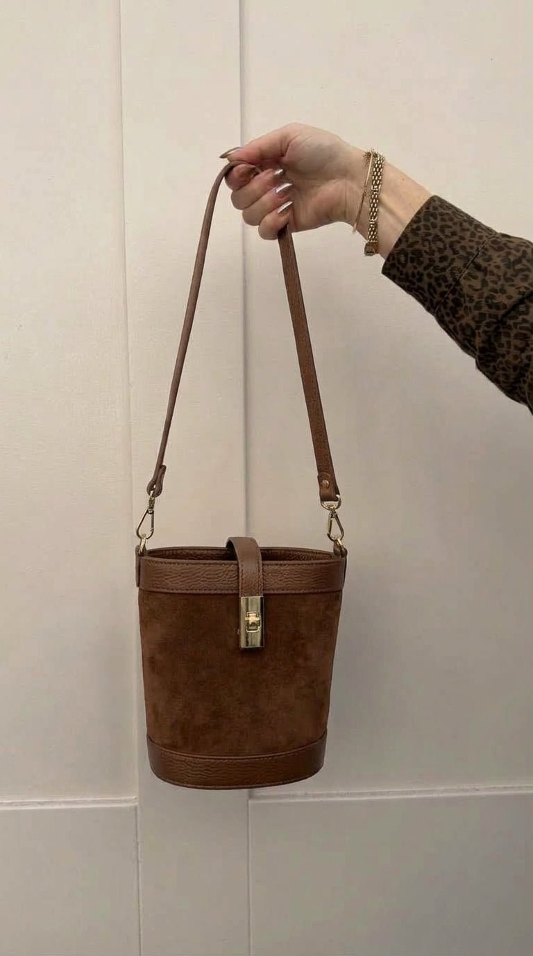 Sierra Brown Bucket Bag - Lily's Boutique
