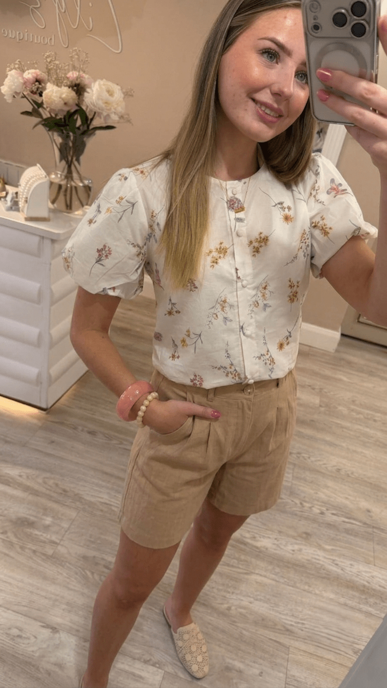 Eloise Tan Shorts - Lily's Boutique