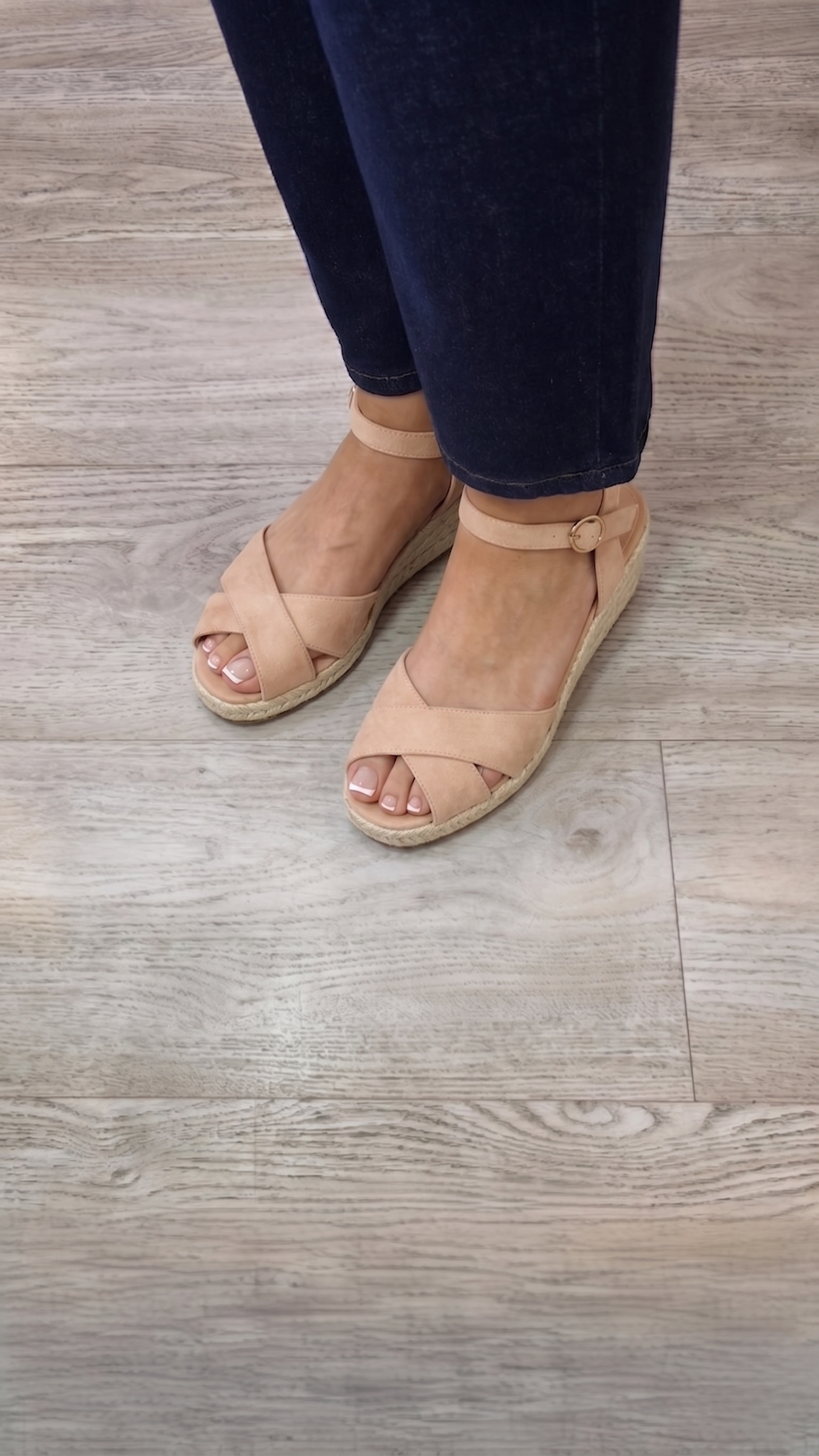 Daphne Sandals