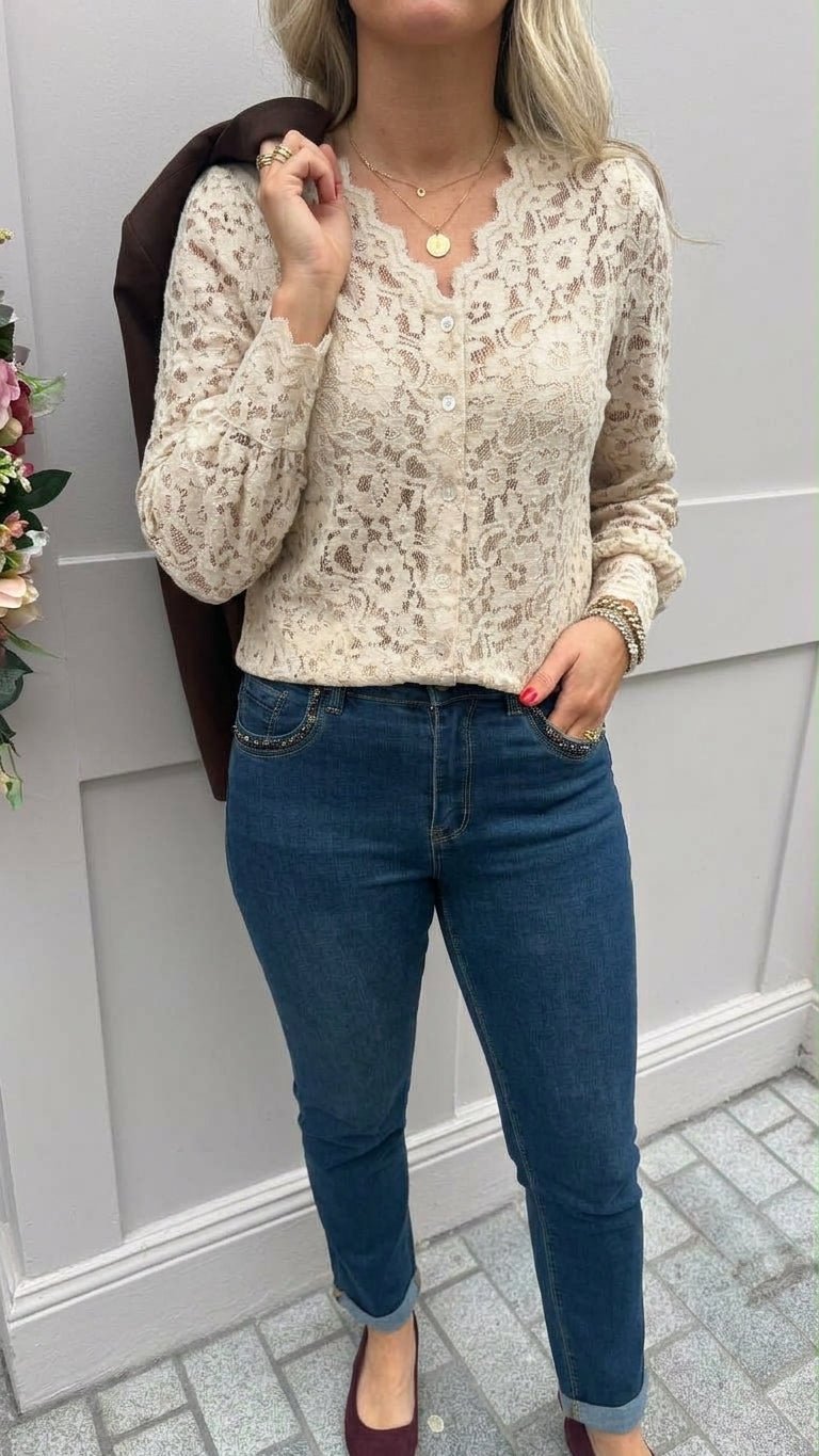 Courtney Ivory Blouse - Lily's Boutique