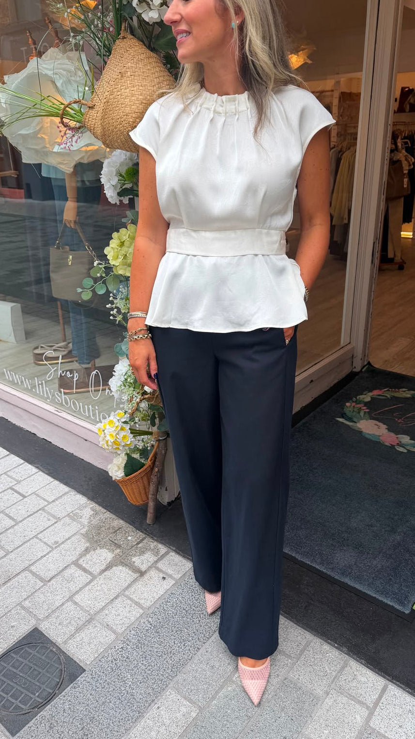 Berni Cream Top - Lily's Boutique