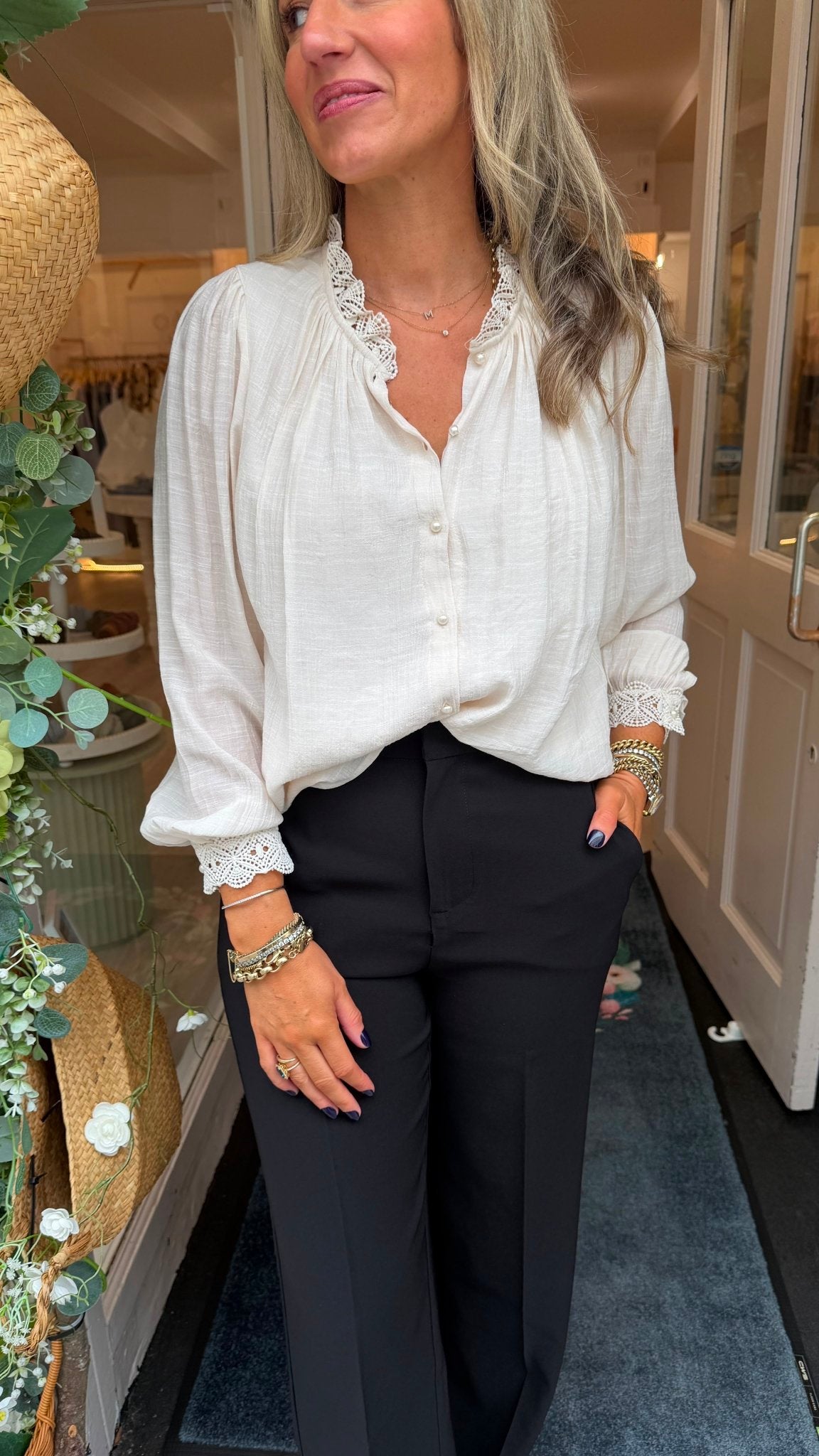 Natalia Ivory Blouse - Lily's Boutique