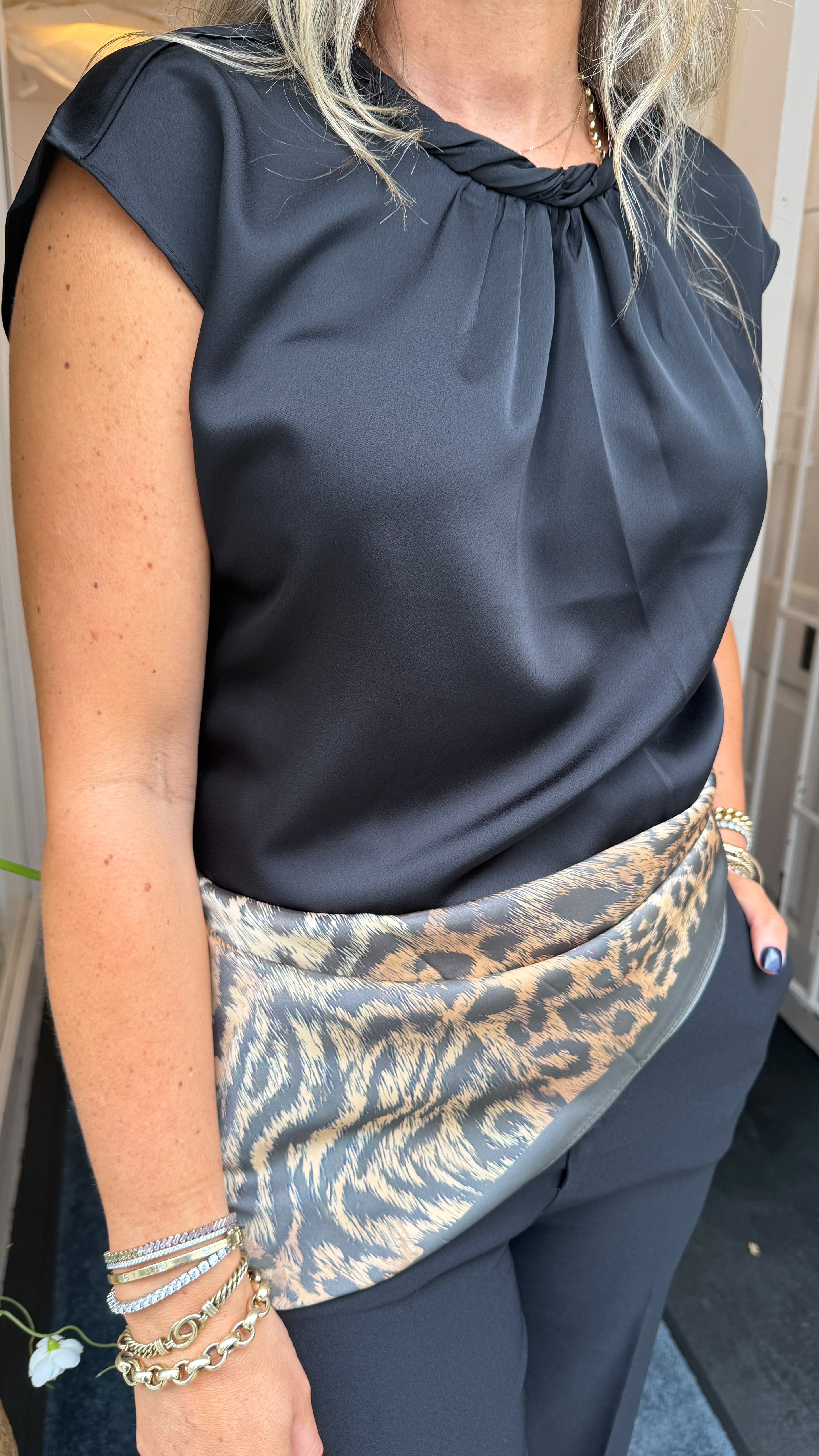 Jackeline Black Top