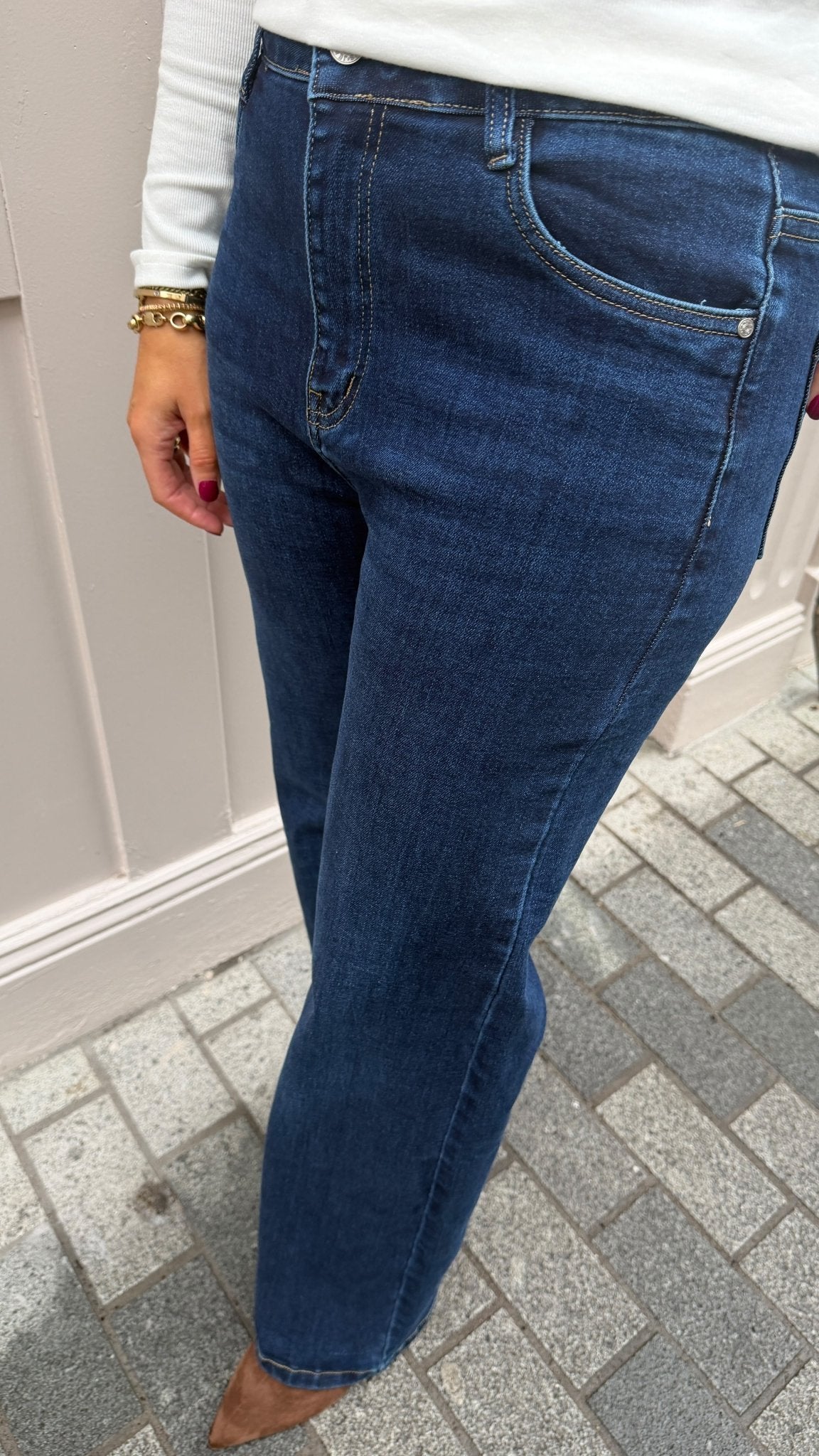 Glin wide-leg Jeans - Lily's Boutique