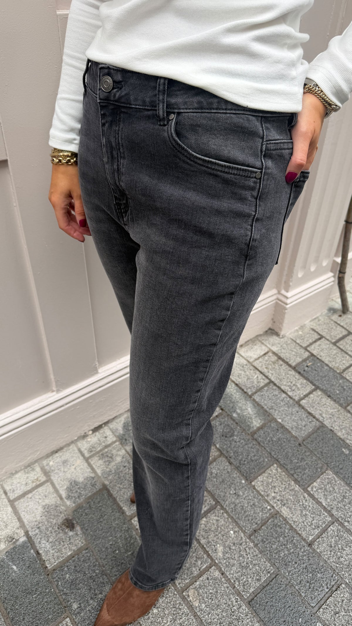 Paula Straight-leg Jeans Grey