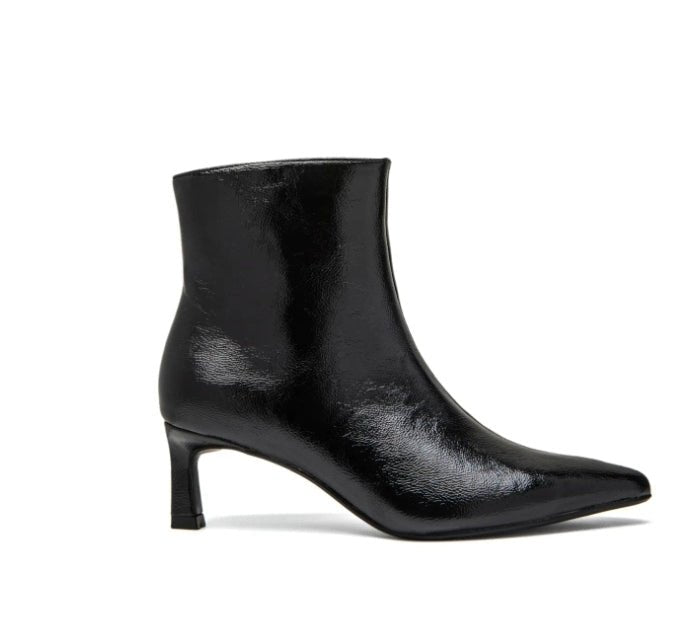 Elanor Black Boots - Lily's Boutique