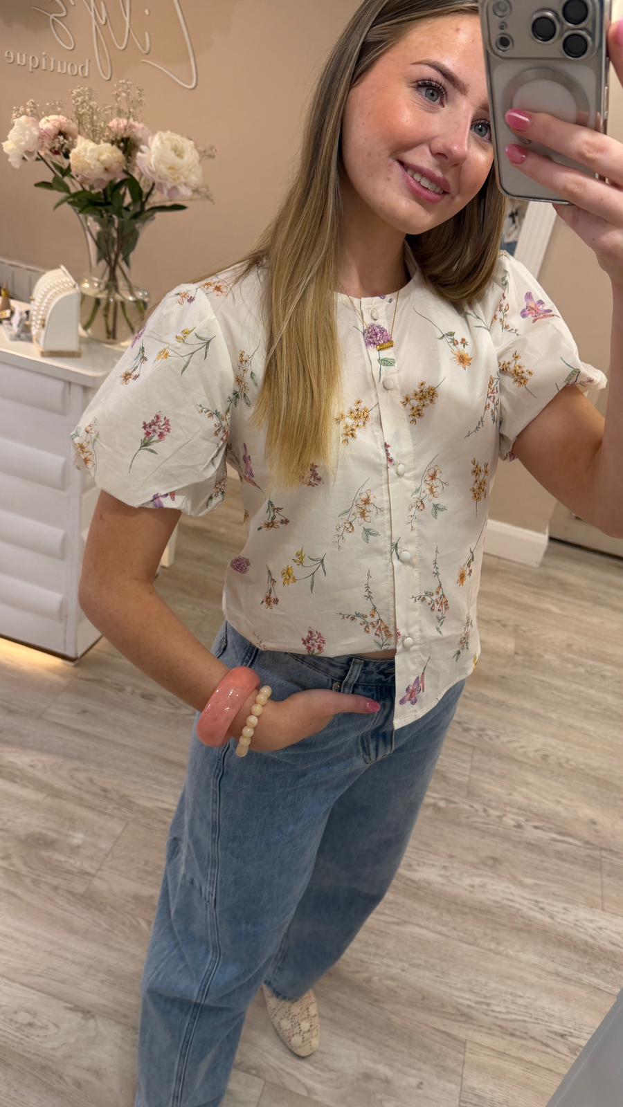 Anna Top