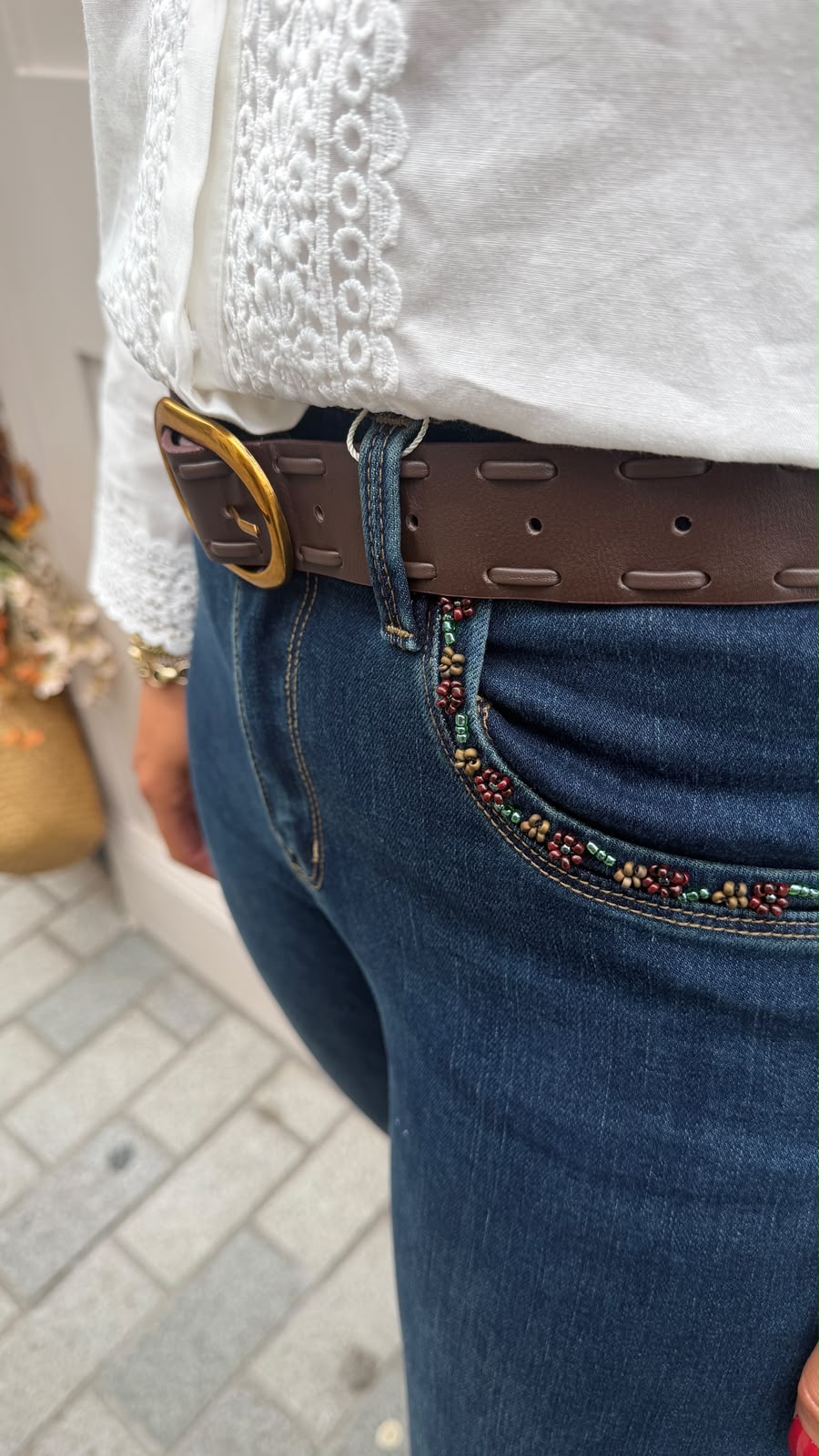 Kate Straight-Leg Jeans - Lily's Boutique