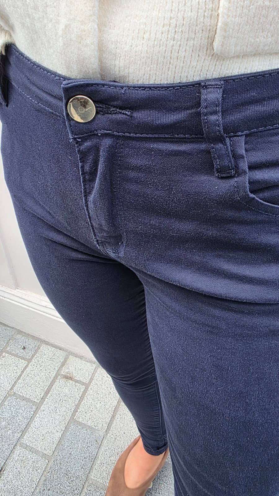 Denise Straight-Leg Jeans - Lily's Boutique