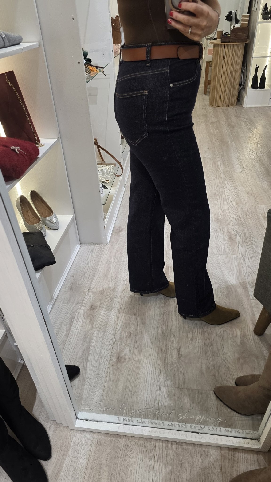 Hazel Jeans Wide - Lily's Boutique