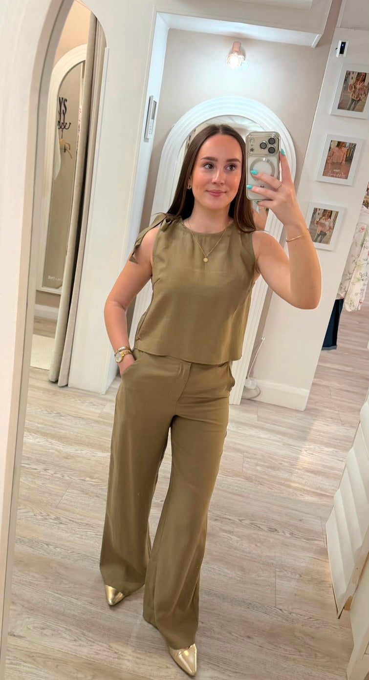 Rebecca Top