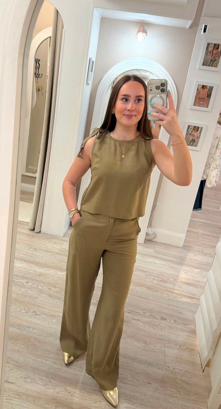 Rebecca Top - Lily's Boutique
