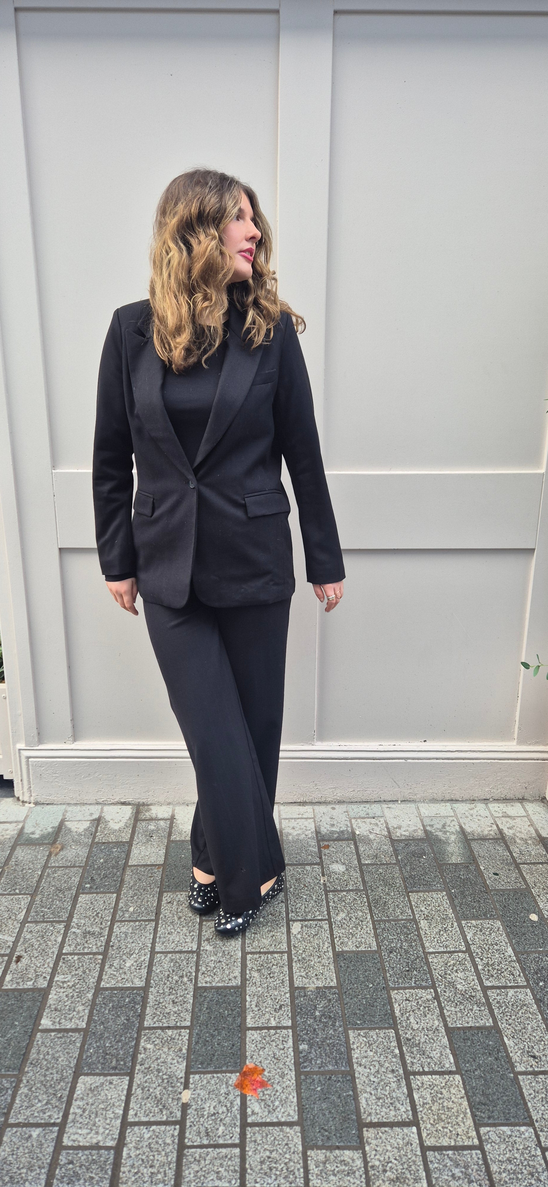 Emma Black Blazer