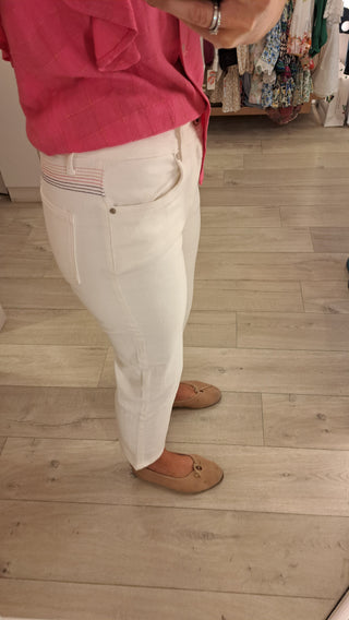 Ari White Cropped Jeans