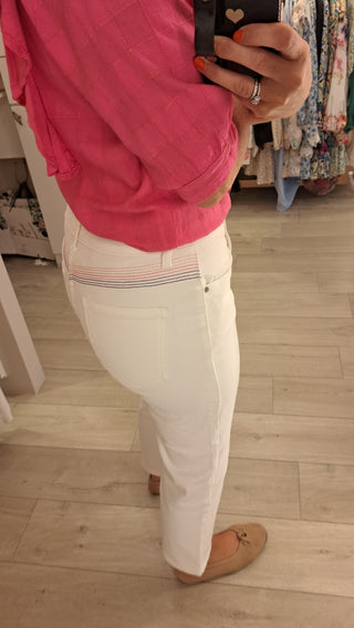 Ari White Cropped Jeans