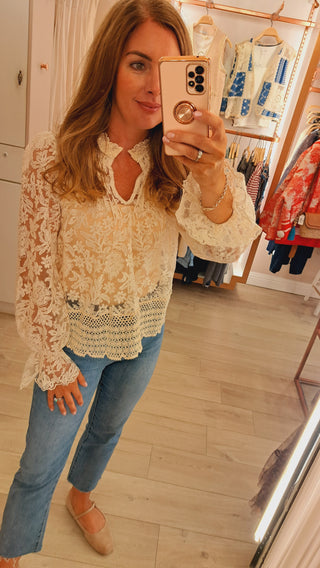 Alexa Blouse