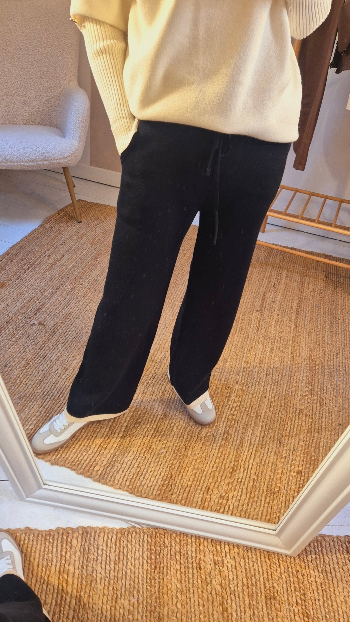 Ella Trousers Black - Lily's Boutique