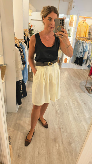 Hannah Shorts Cream
