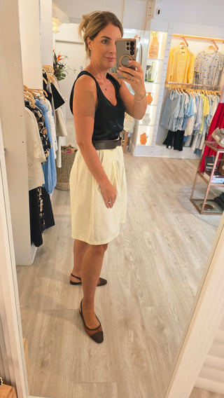 Hannah Shorts Cream