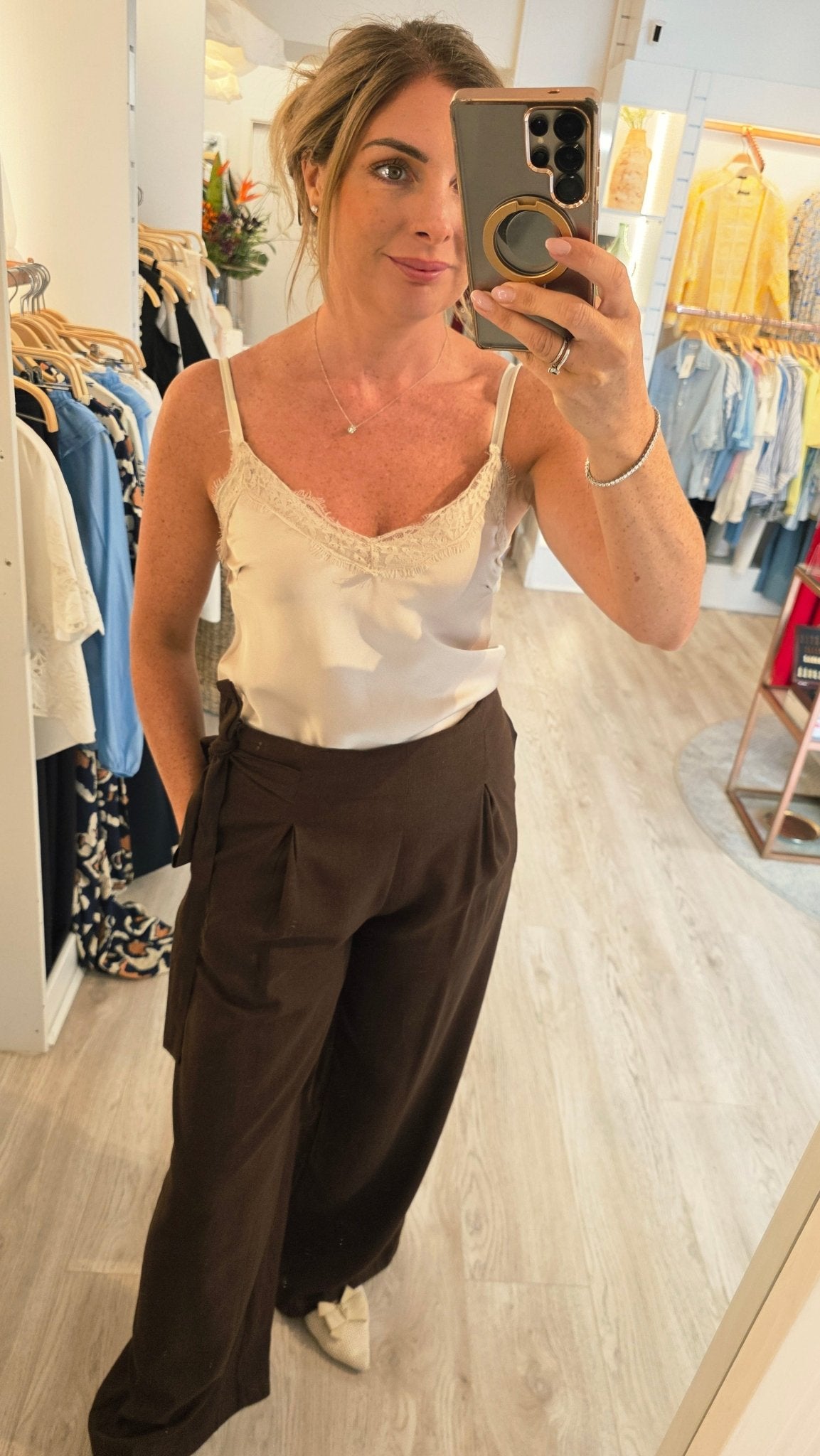 Shelley Trousers Brown - Lily's Boutique
