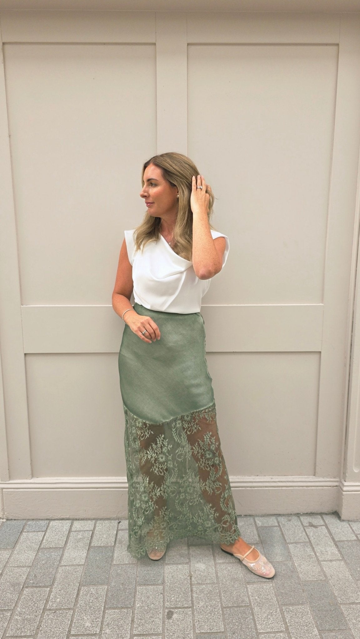 Rae Skirt Khaki - Lily's Boutique