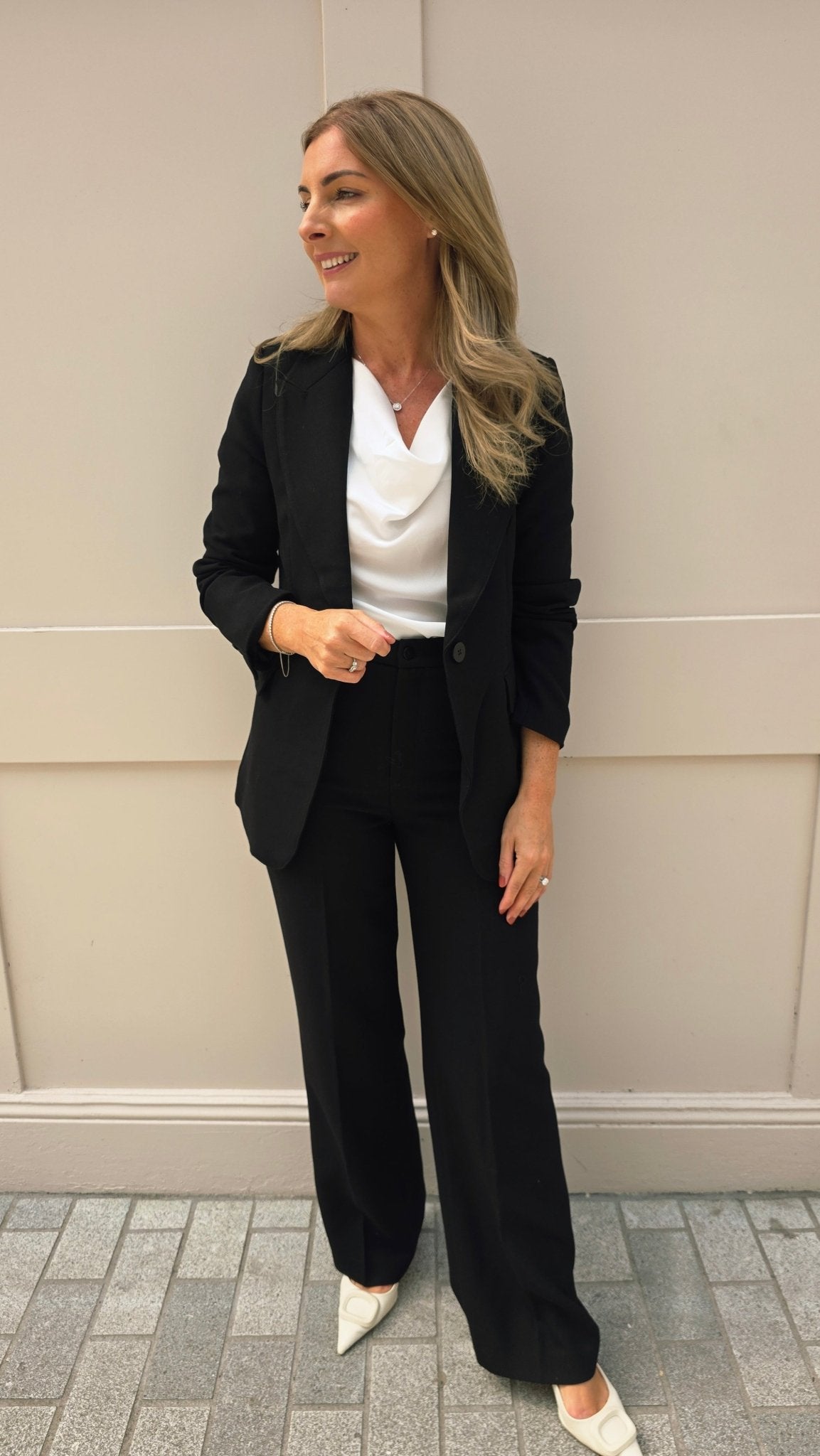 Ella Black Blazer - Lily's Boutique
