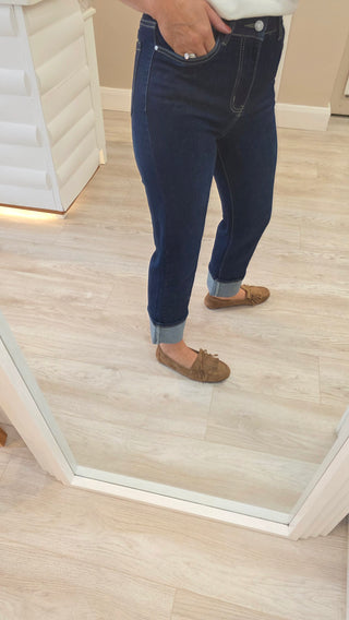 Lucy Straight-leg Jeans