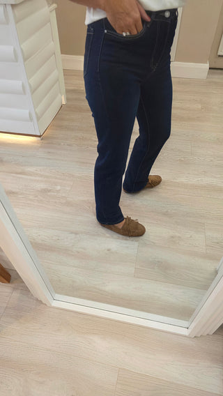 Lucy Straight-leg Jeans