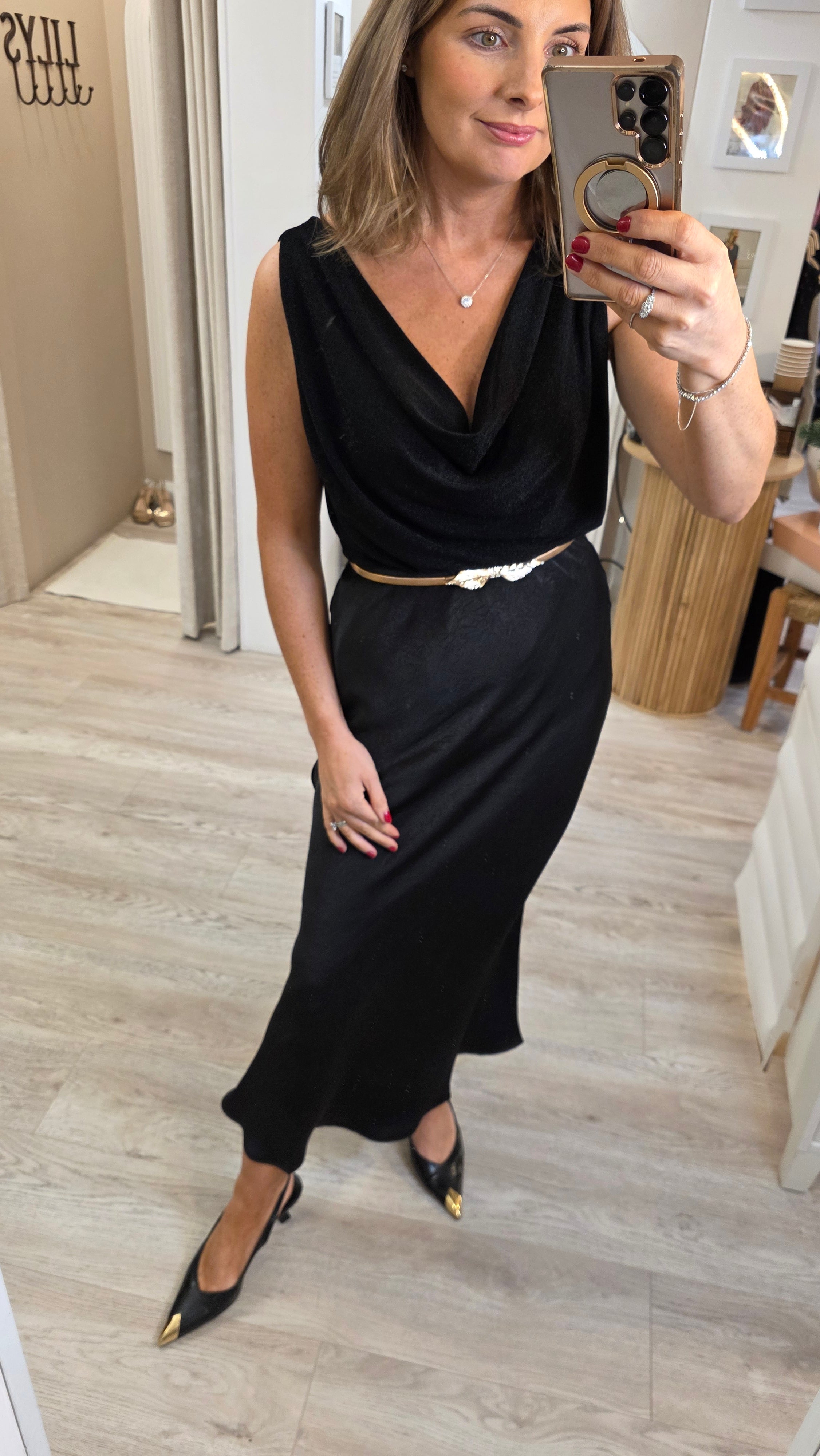 Molly Sleeveless top