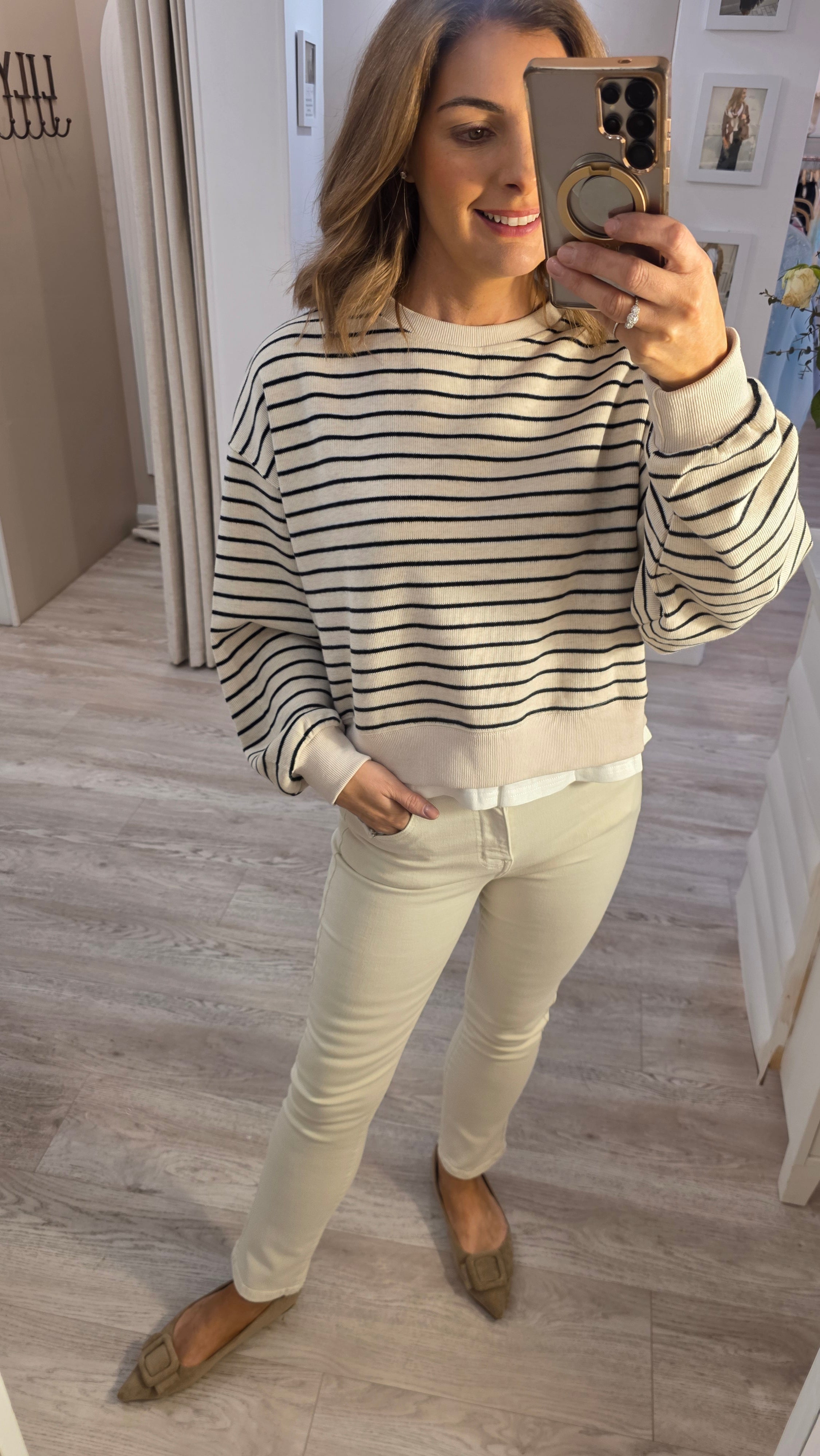 Mia Slim-Straight Jeans