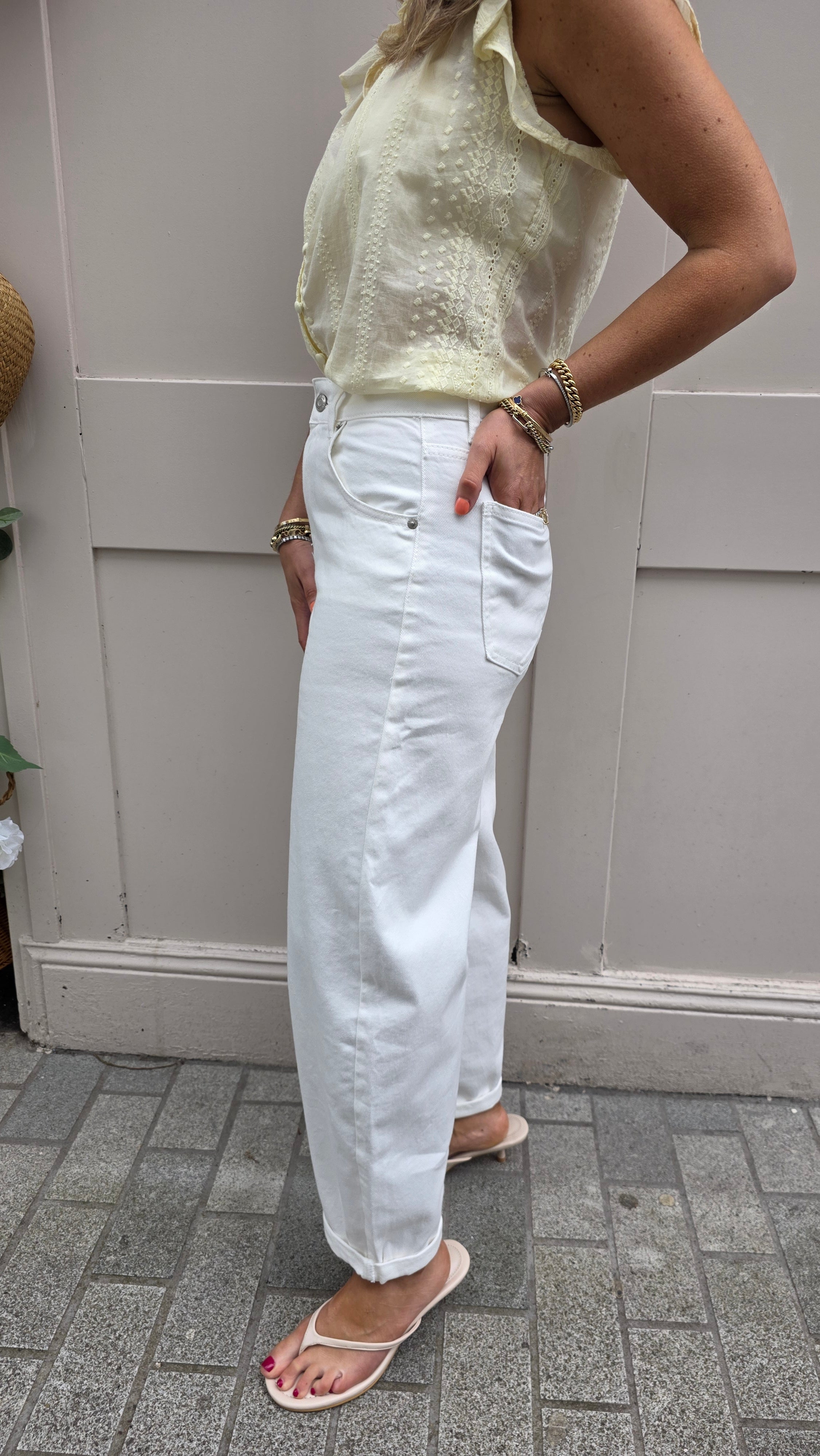 Shelley Barrel-Leg Jeans White