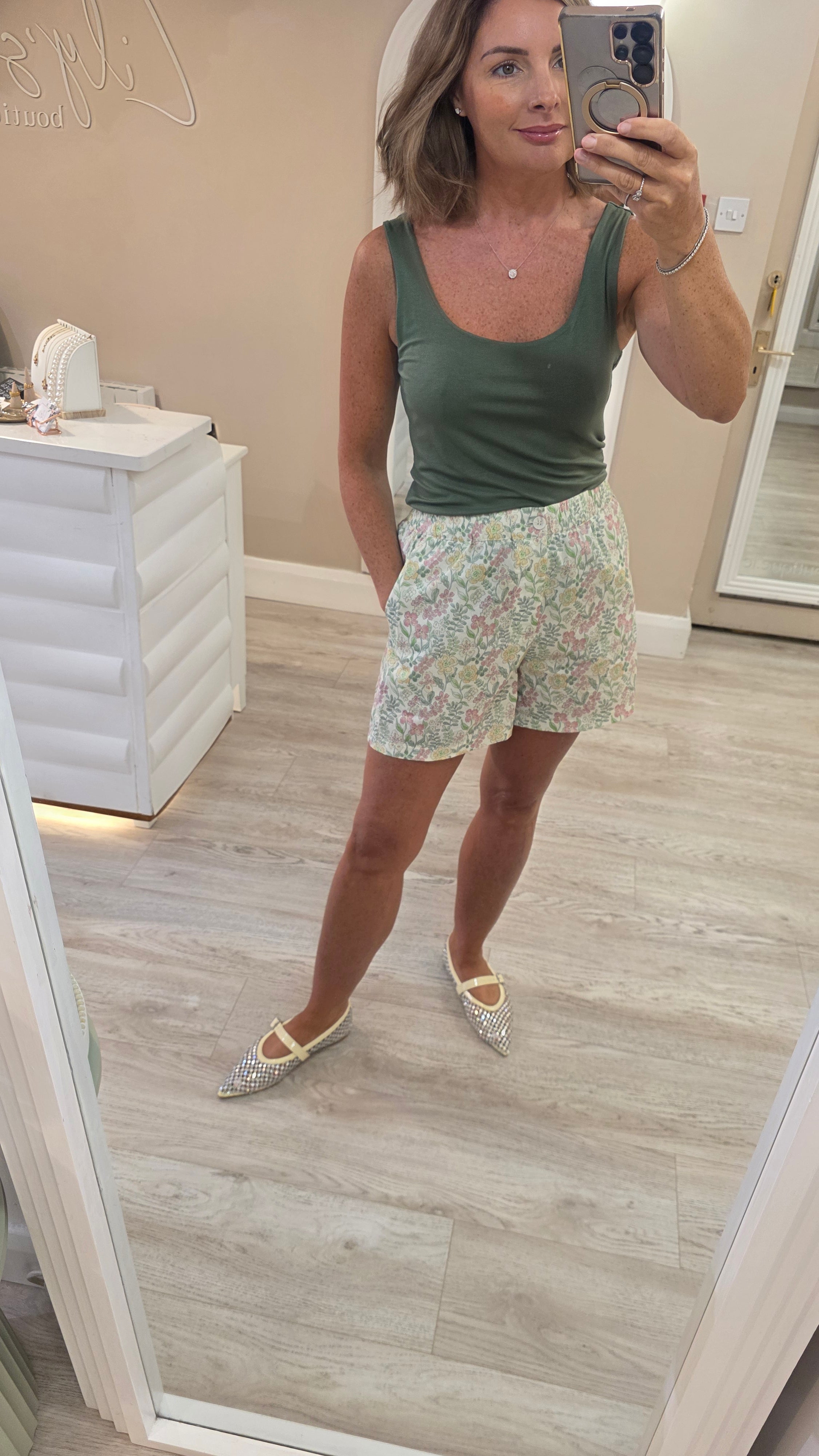 Theresa Floral Shorts