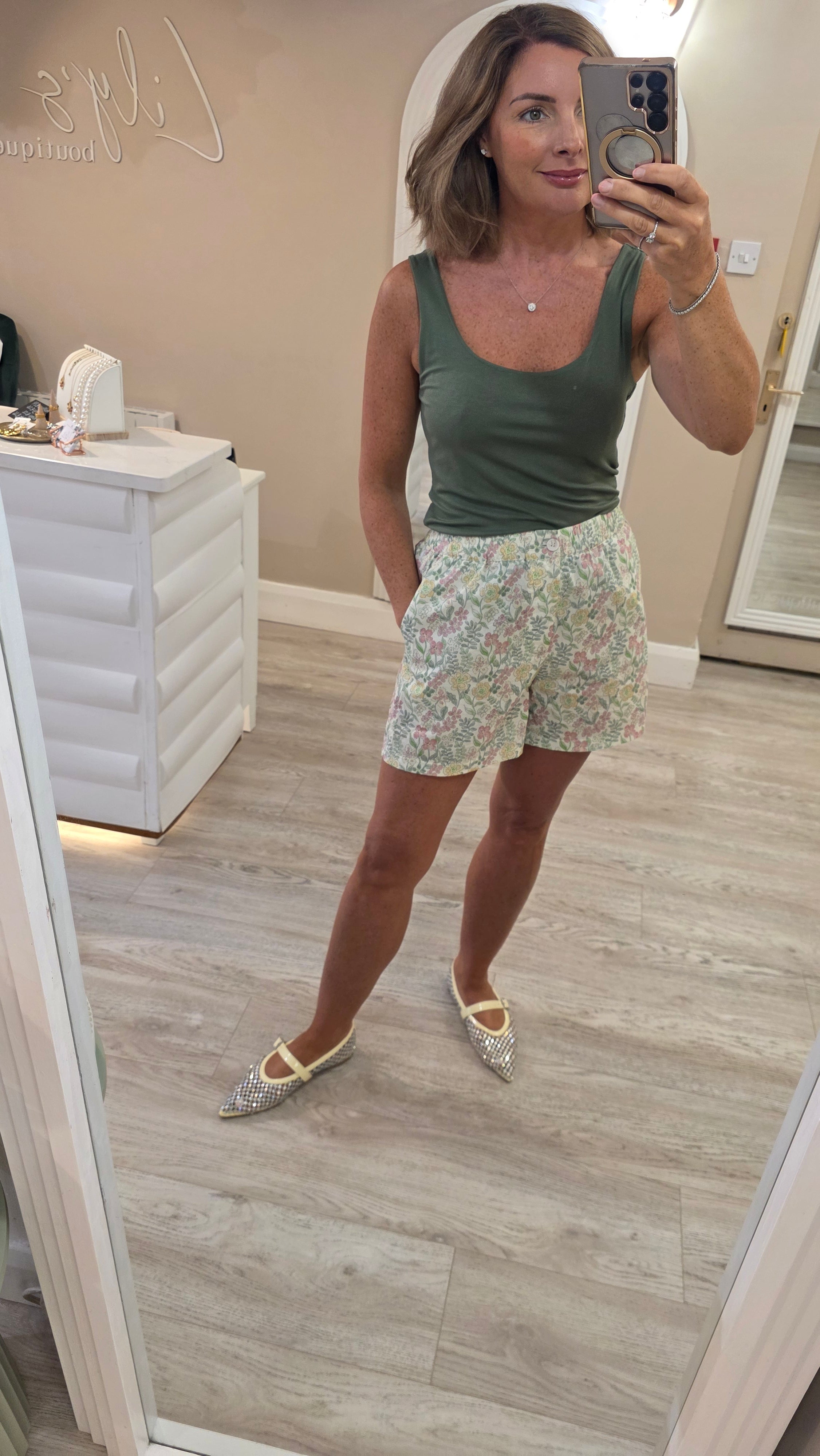 Theresa Floral Shorts