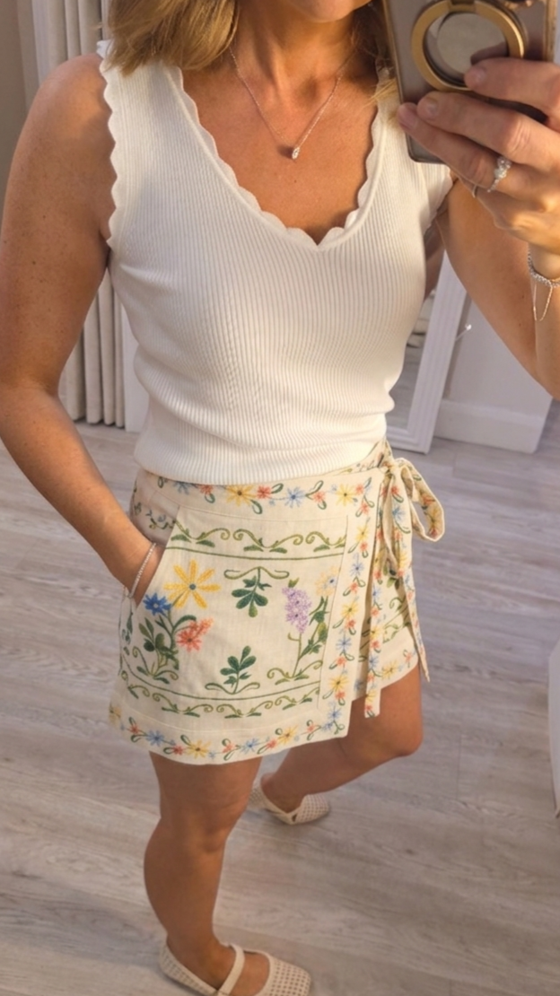 Evie Skort