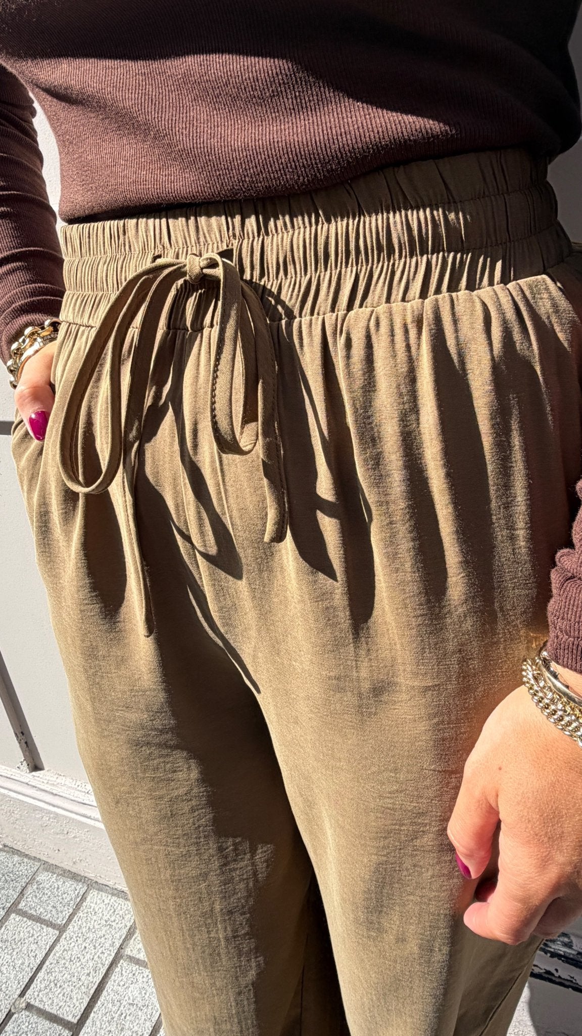 Therese Trousers - Lily's Boutique