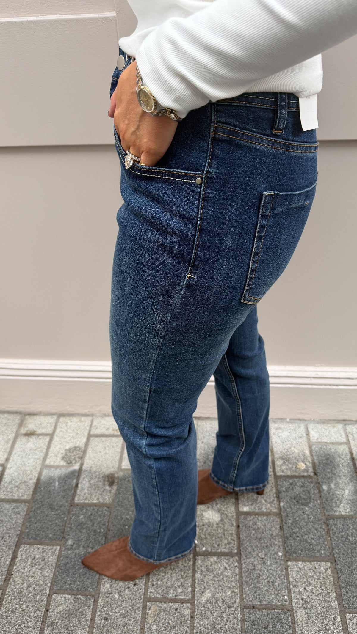 Isla Straight Leg Jeans