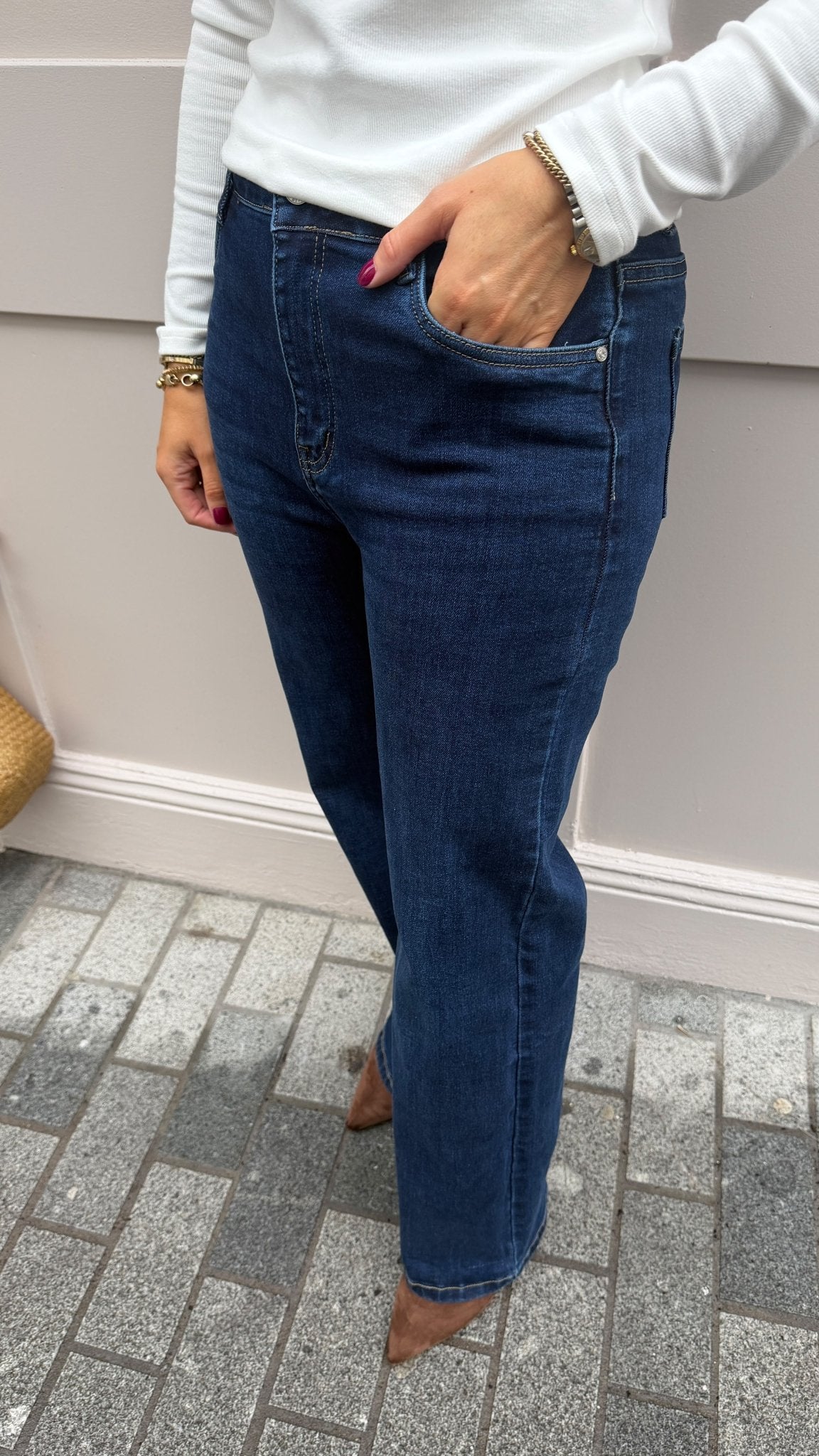 Glin wide-leg Jeans - Lily's Boutique