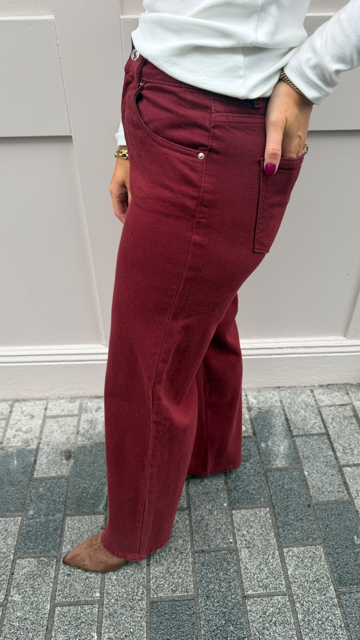 Becka Wide Leg Jeans - Lily's Boutique
