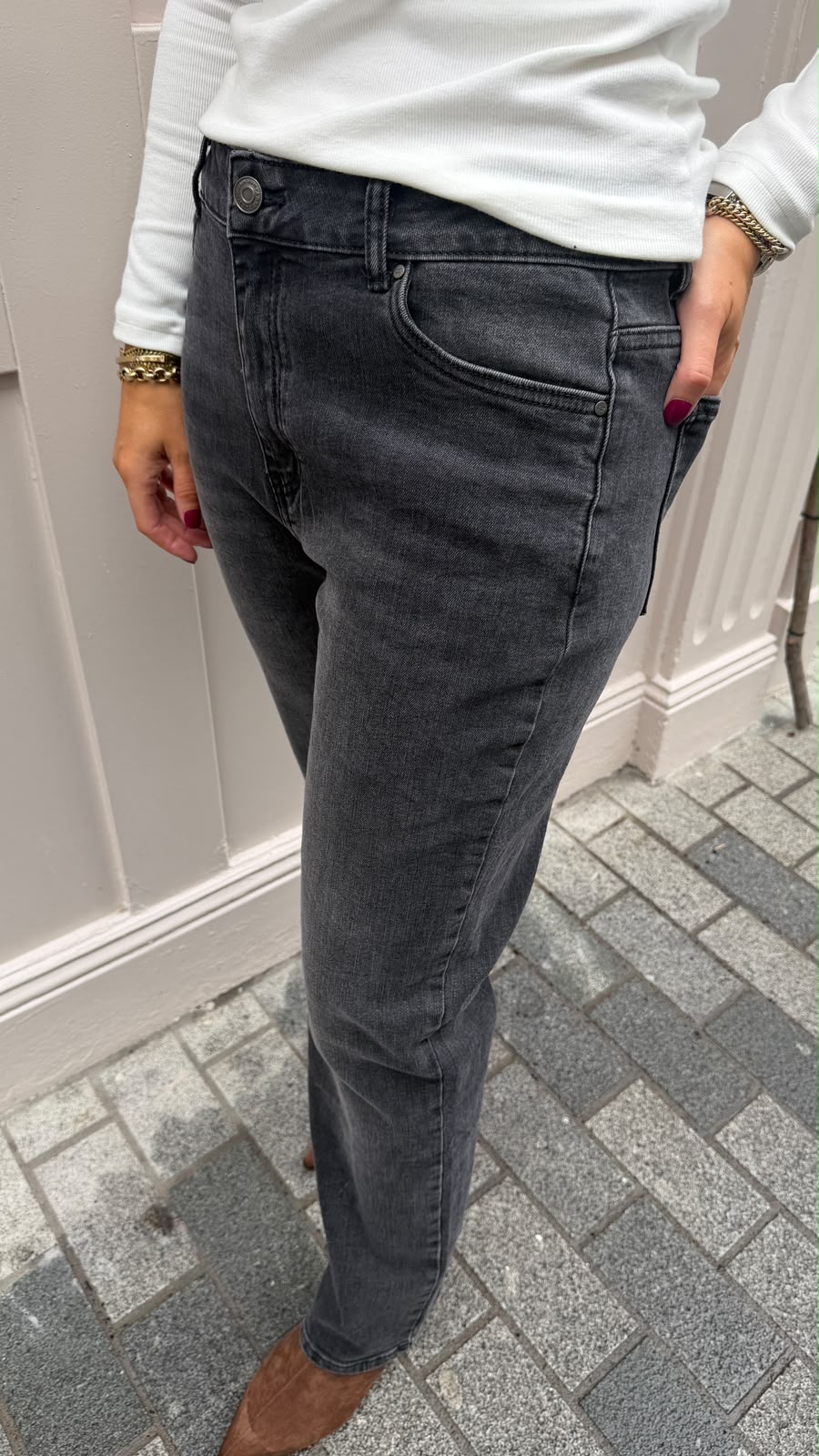 Sasha Grey Wide leg Jeans - Lily's Boutique