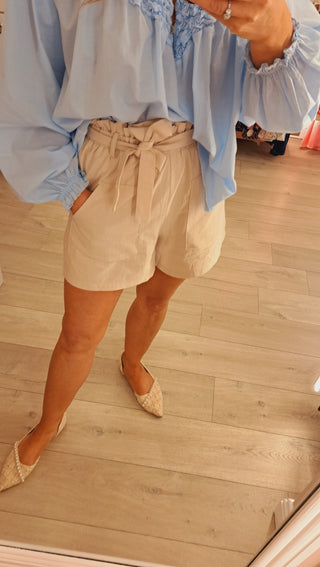 Molly Beige Shorts