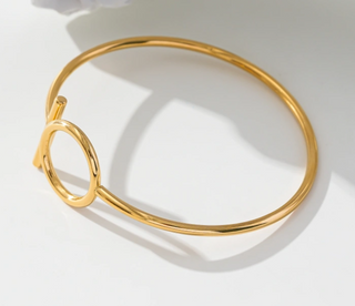 Lily Bangle Bracelet Gold