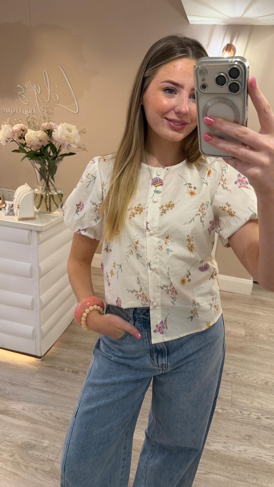 Anna Top